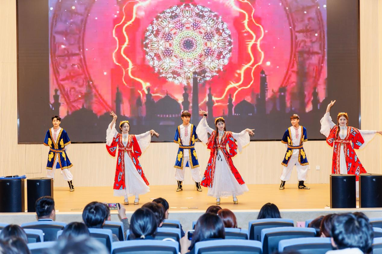 2025-10-23-16-47-46.png 图片5.png